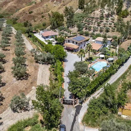 Tenuta Severino 아파트 *